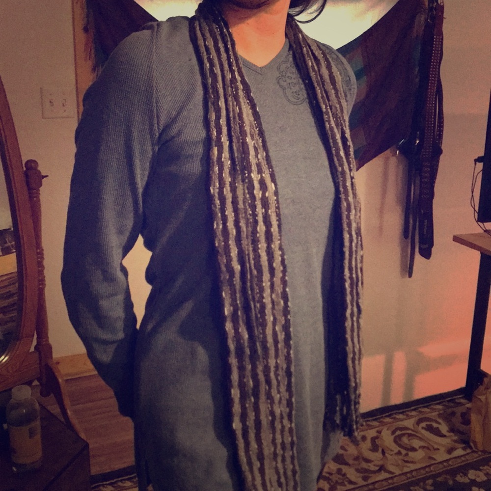Linen grey black white scarf